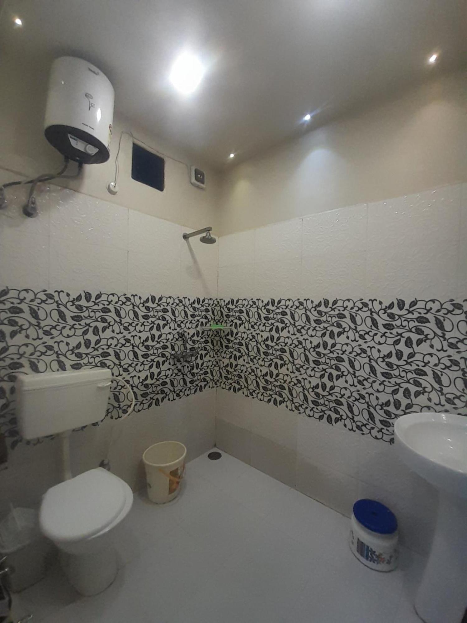 Hn Palace Homestay Agra  Room photo